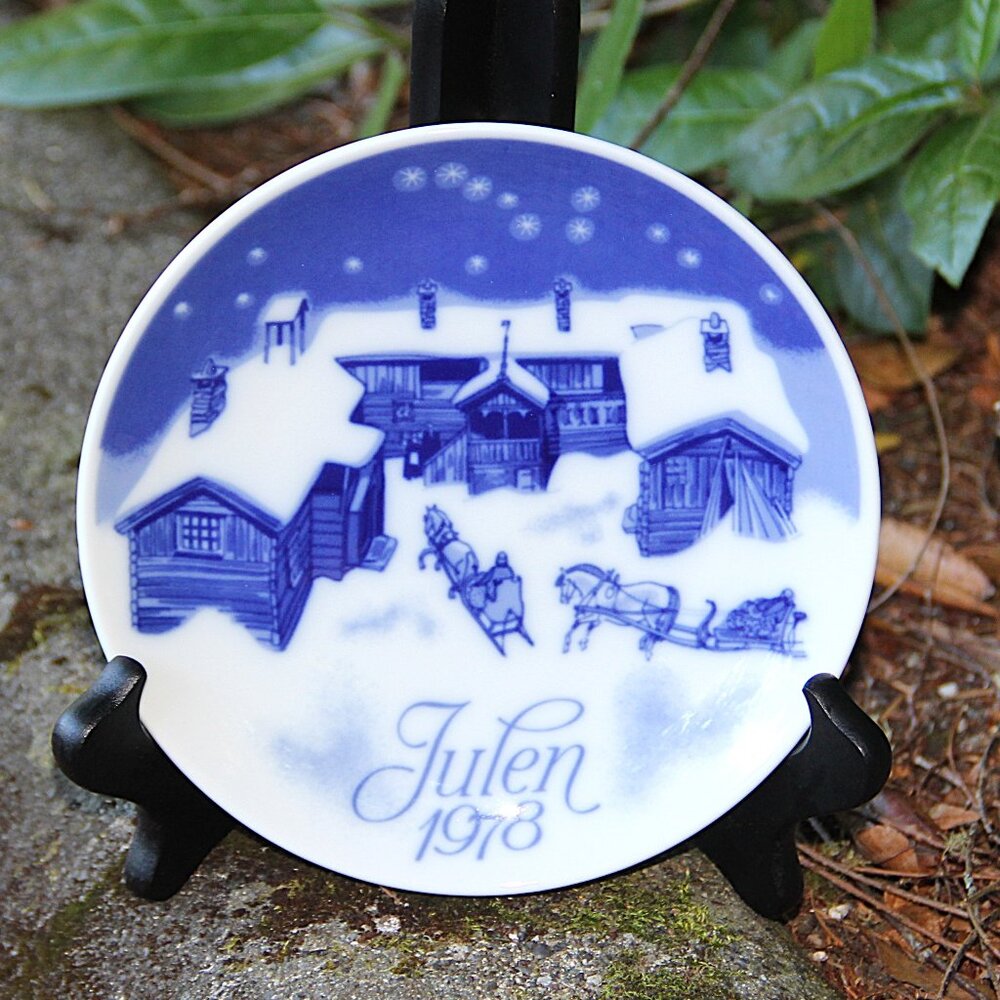 Limited Edition 1978 Porsgrund Norway Porcelain Vintage Christmas Display Plate